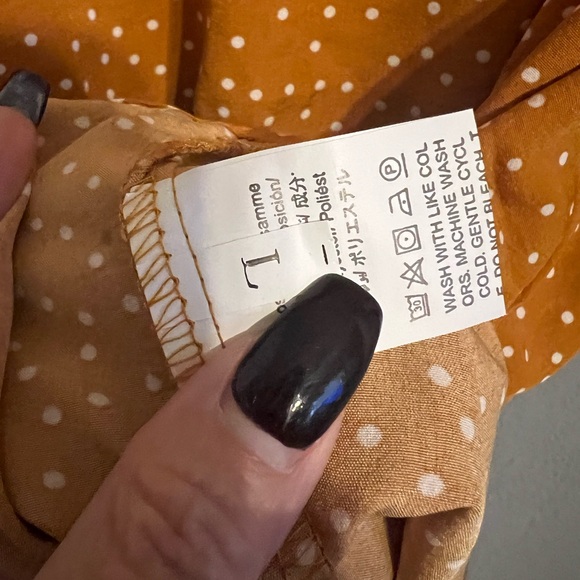 Women’s Polka Dot Top - Picture 5 of 5